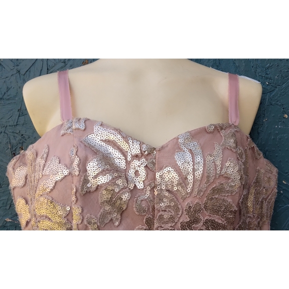 Vintage Inspired Pink Mauve Tulle and Sequin Strapless Formal Prom Party Dress - Picture 5 of 8